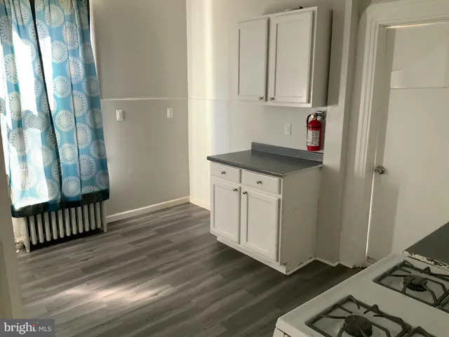 $1,600 | 433 Bentley Avenue, Beverly, NJ 08010