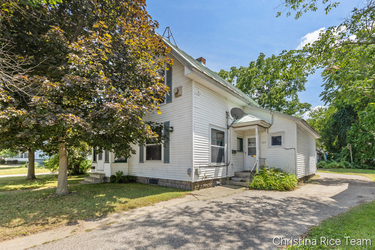 115 East Congress Street Belding, MI 48809 - Photo 40 of 49 115-E-Congress_039