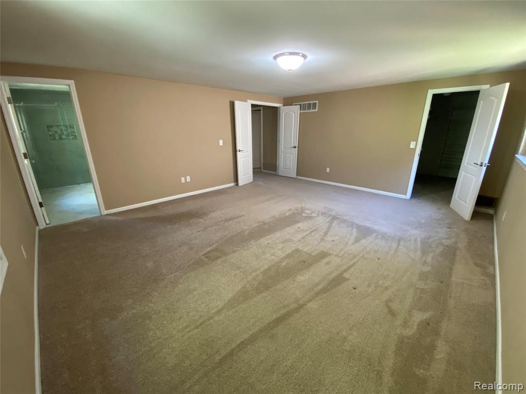 515 Plum Ridge Drive Rochester Hills, MI 48309 - Photo 27 of 46