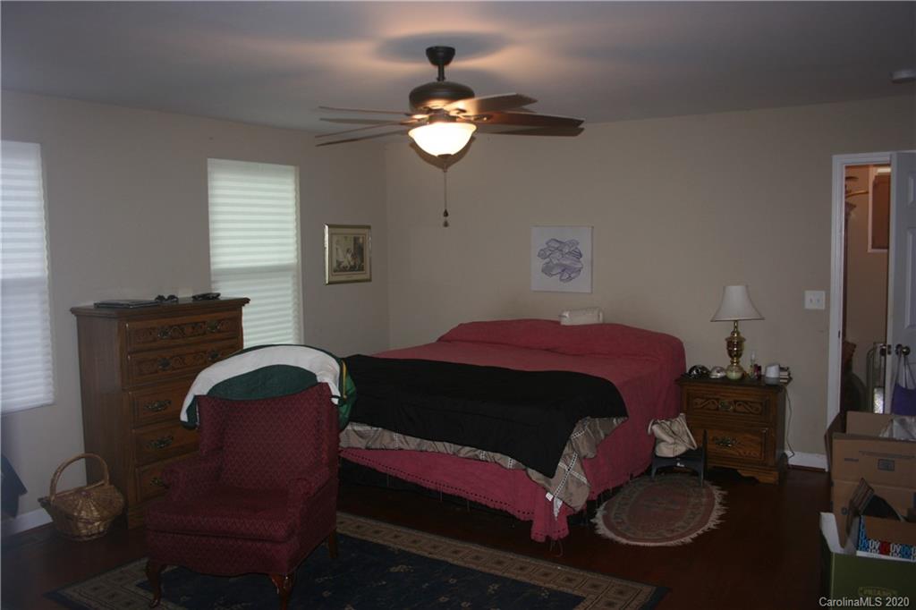 5509 Queen Anne Road Charlotte, NC 28217 - Photo 14 of 25 Gallery Image 14