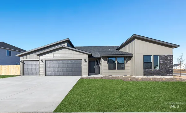 $404,990 | 839 Northeast Trailridge Court, Mountain Home, ID 83647