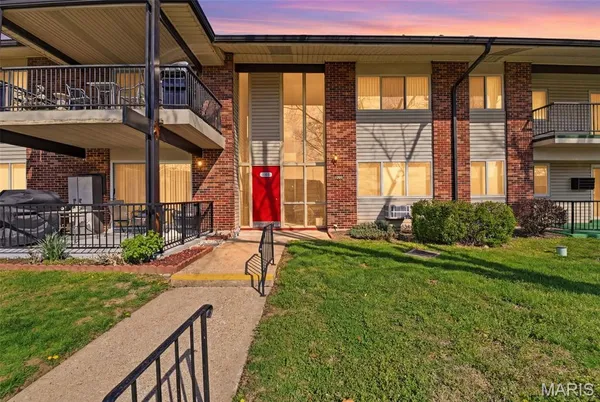 $112,500 | 9965 Bunker Hill Drive, Unit C, St. Louis, MO 63123