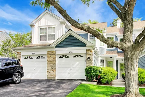 $335,000 | 158 Oakton Drive, Lombard, IL 60148