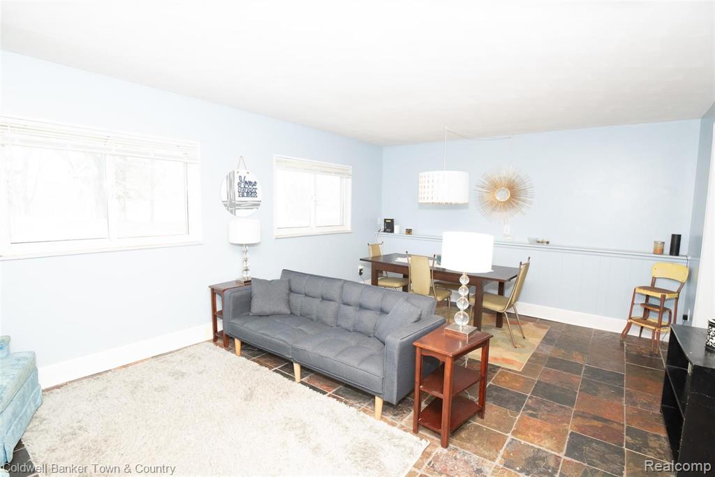 4546 North Fleming Road Howell, MI 48855 - Photo 8 of 19