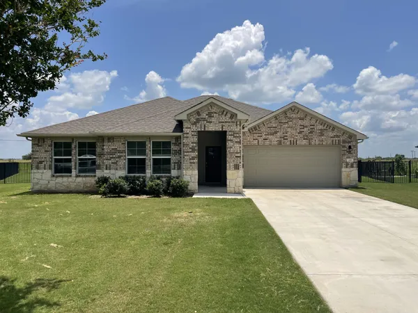 $2,400 | 101 Loon Drive, Bastrop, TX 78602