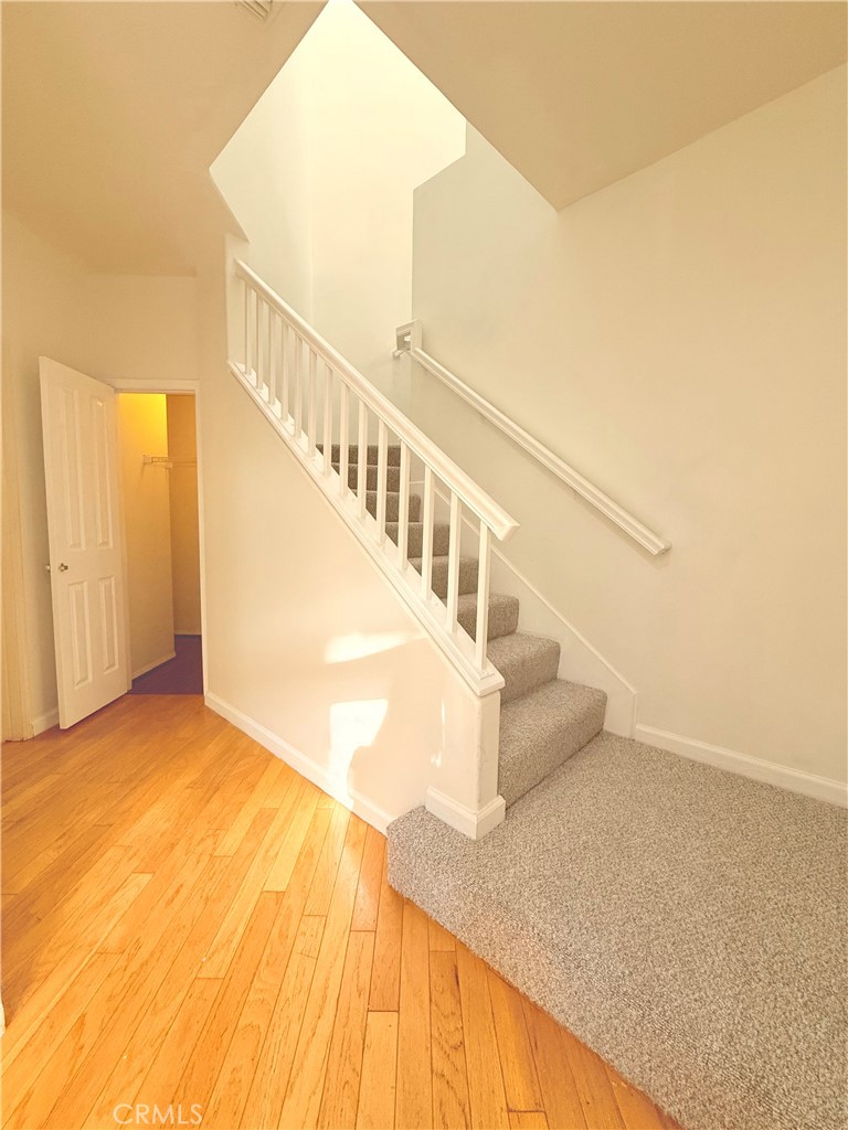 2771 Dunstan Drive Tustin, CA 92782 - Photo 6 of 39 a view of entryway and hall
