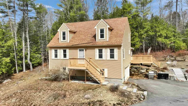 $500,000 | 14 Greenwood Road, Weare, NH 03281