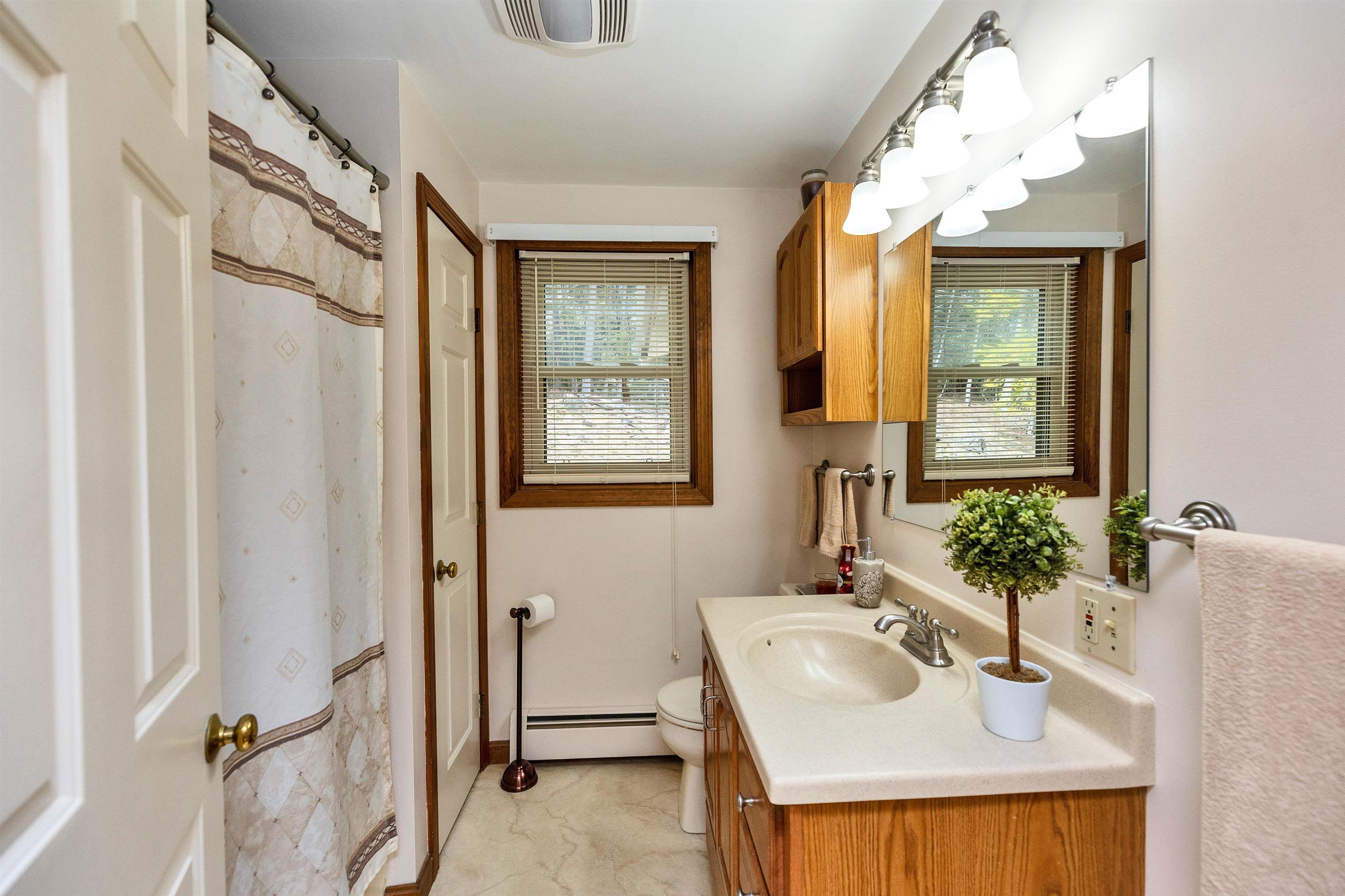 14 Greenwood Road Weare, NH 03281 - Photo 23 of 53