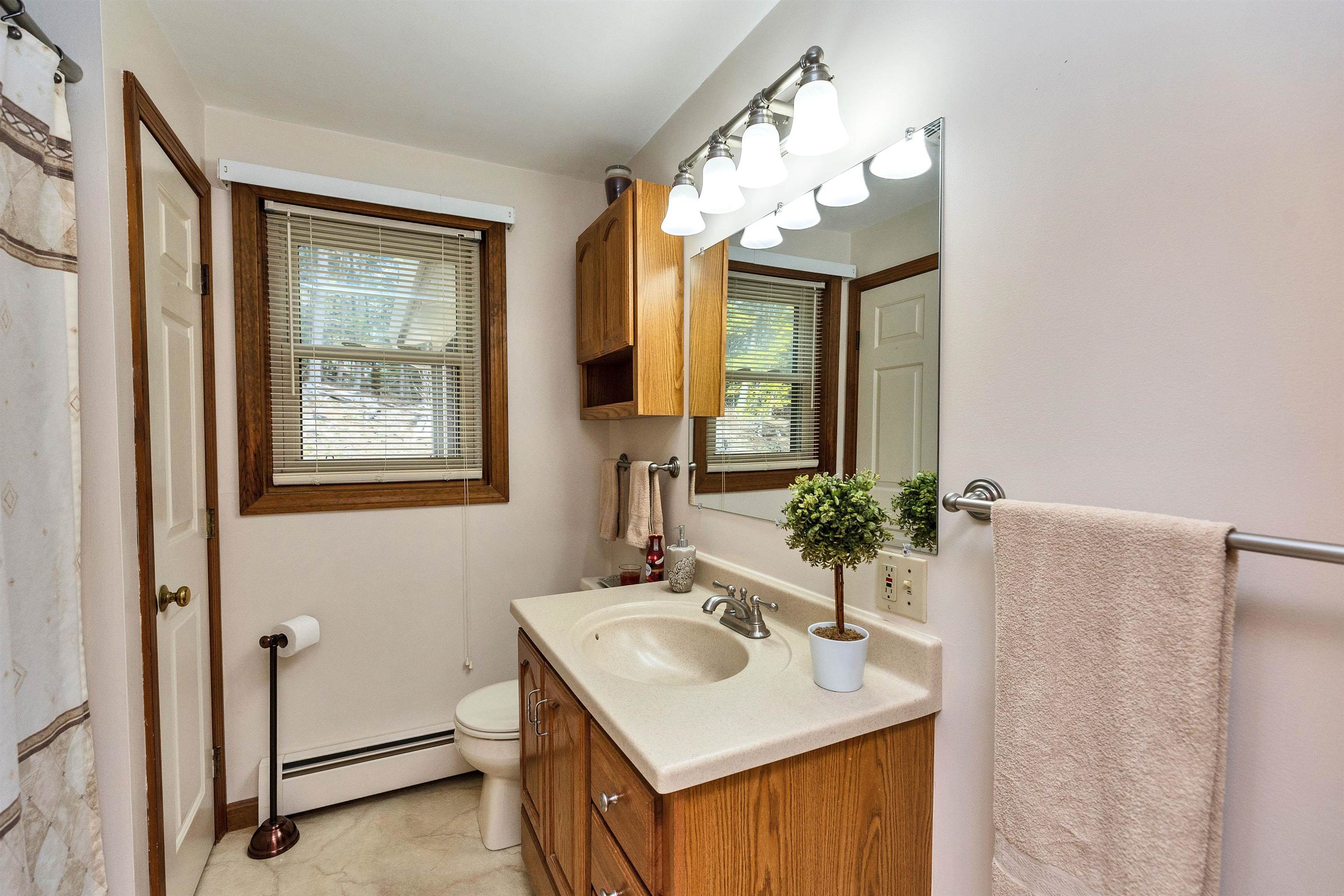 14 Greenwood Road Weare, NH 03281 - Photo 24 of 53