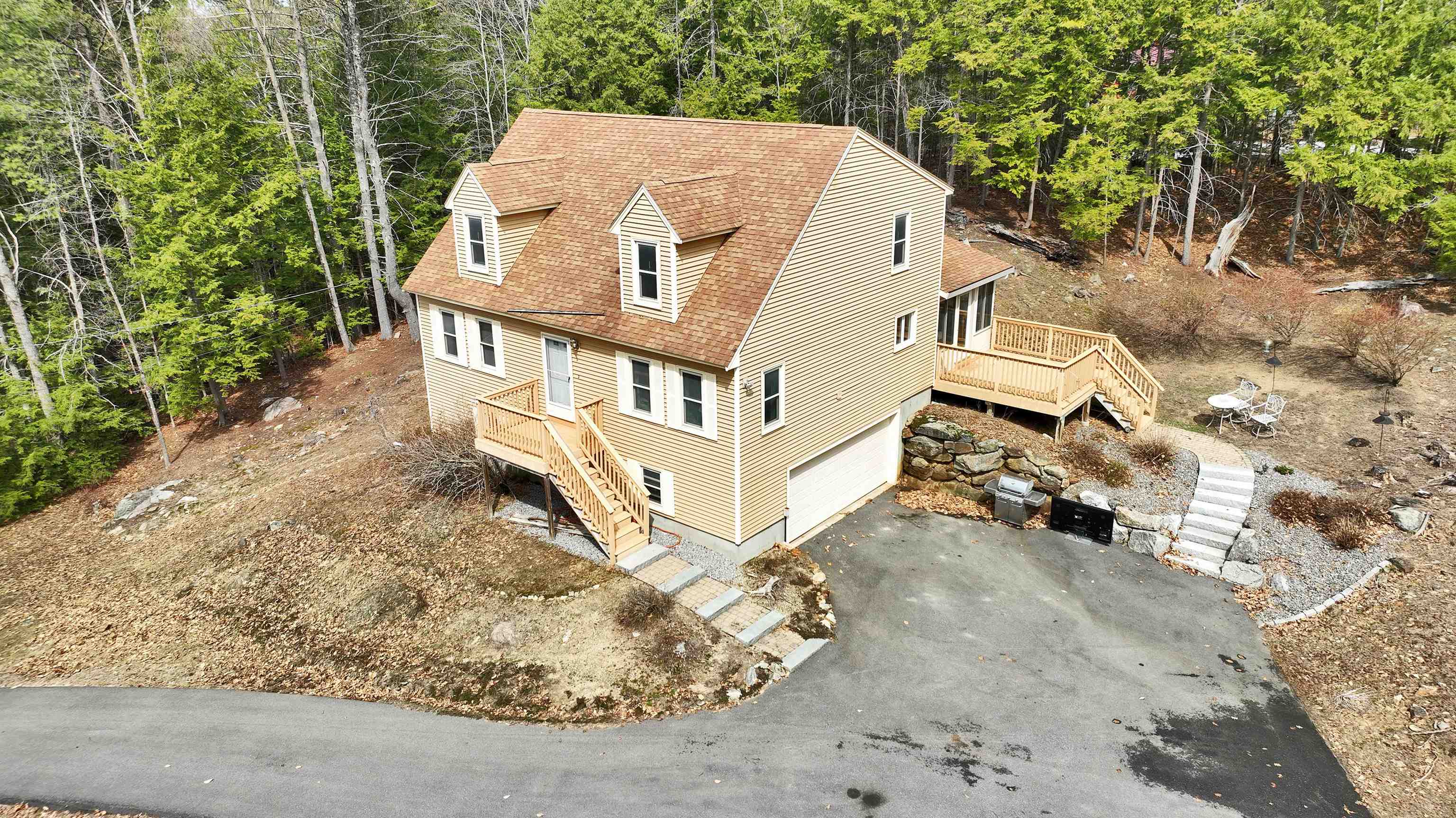 14 Greenwood Road Weare, NH 03281 - Photo 5 of 53