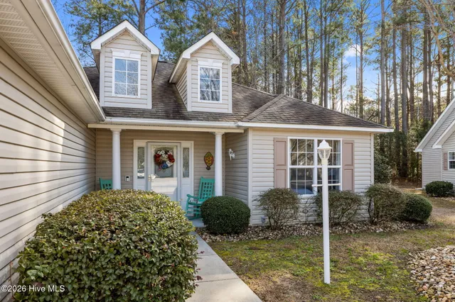 $320,000 | 905 Meadowbrook South, Swansboro, NC 28584