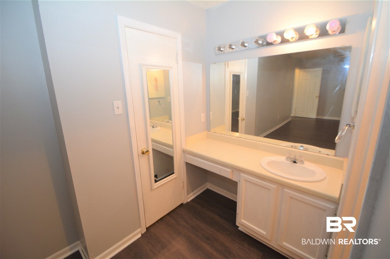 6701 Dickens Ferry Road, Unit 52 Mobile, AL 36608 - Photo 21 of 31