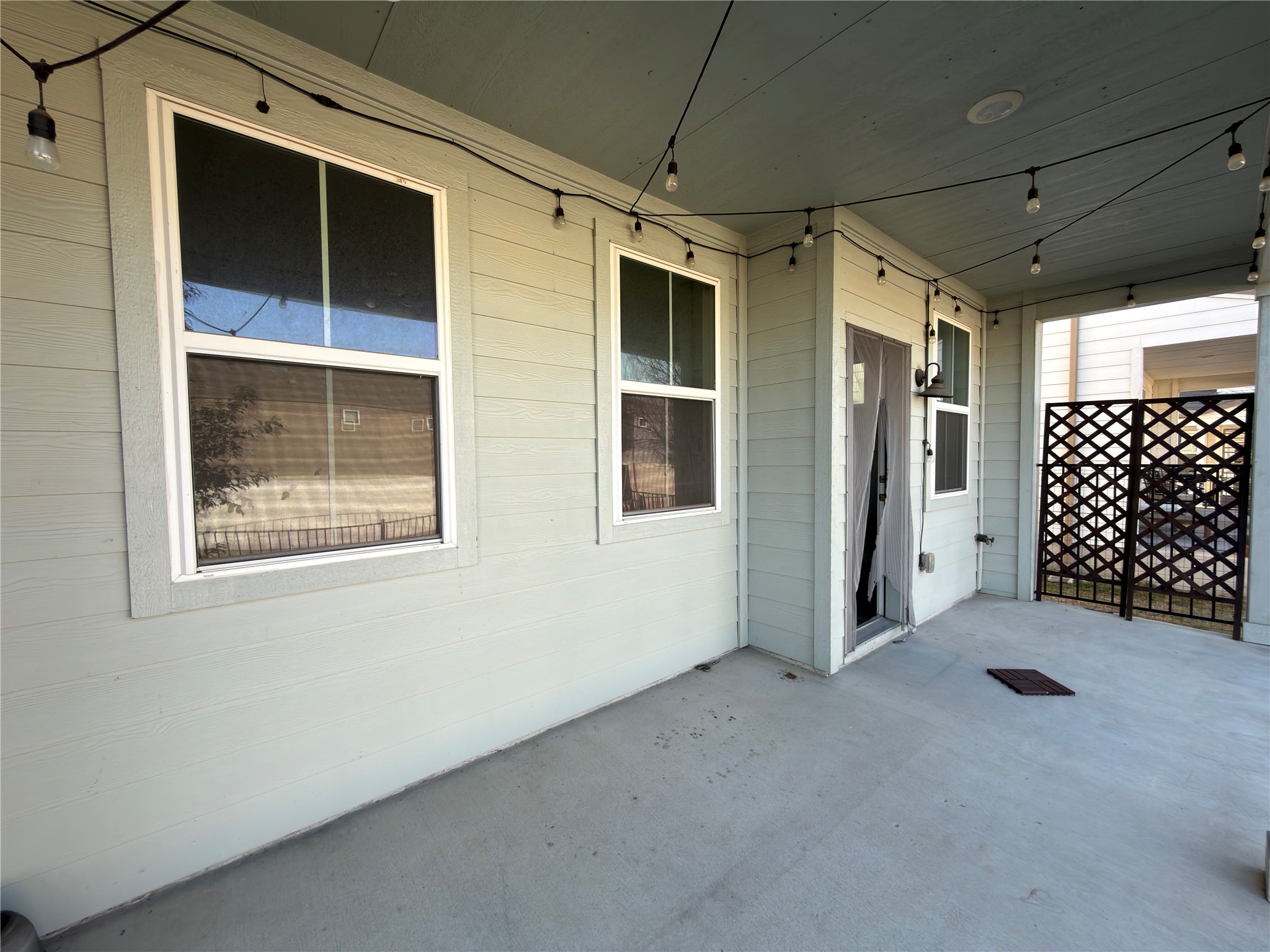 7312 Acela Trail Austin, TX 78744 - Photo 21 of 26 View of patio / terrace