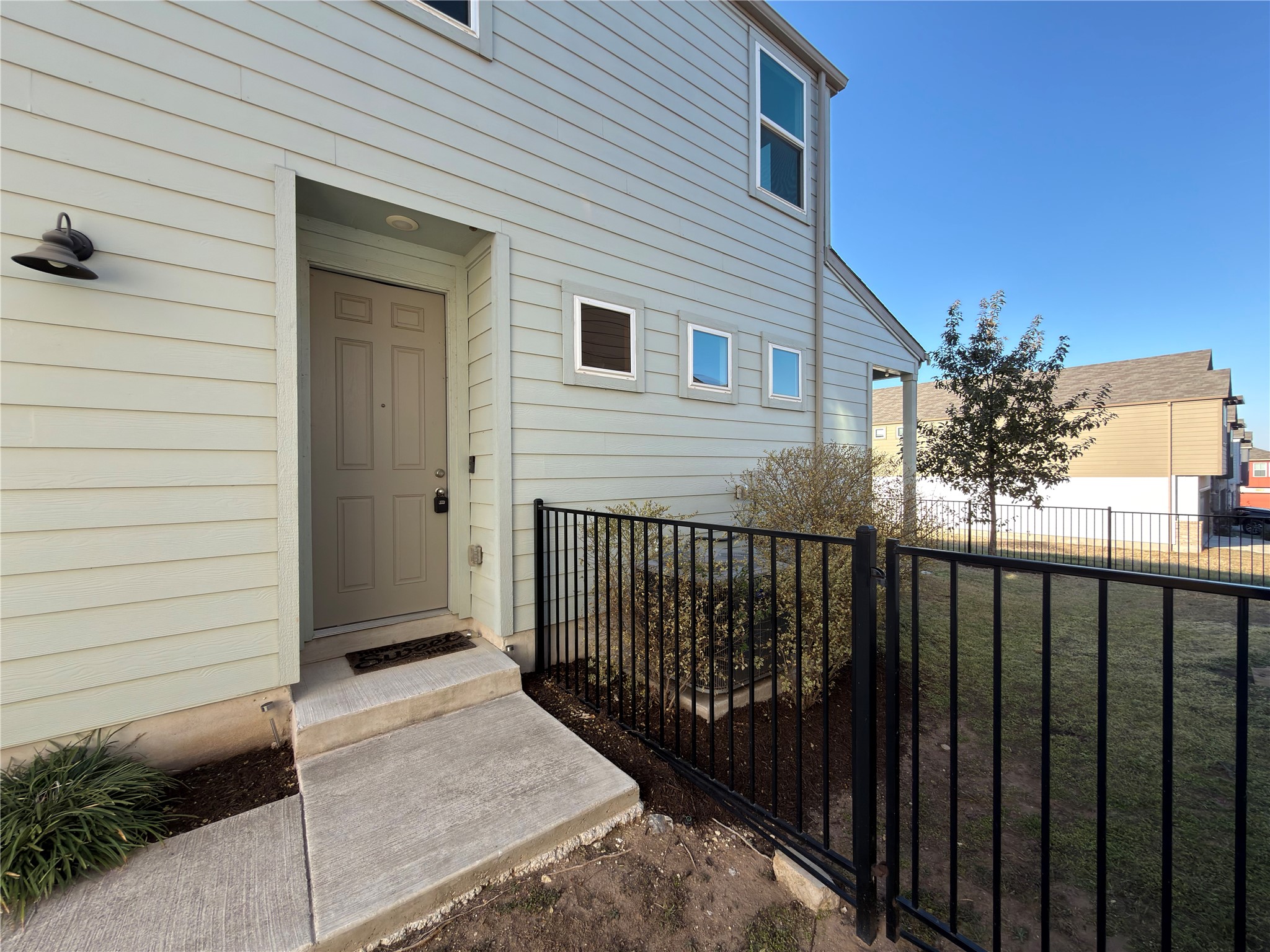 7312 Acela Trail Austin, TX 78744 - Photo 23 of 26 Doorway to property