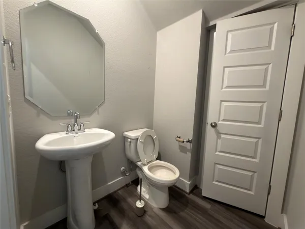 a view of walk in closet