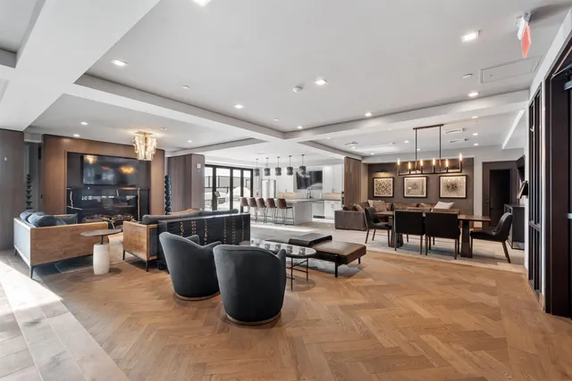 $845,000 | 18 Artisan Drive, Unit 401, Salem, NH 03079