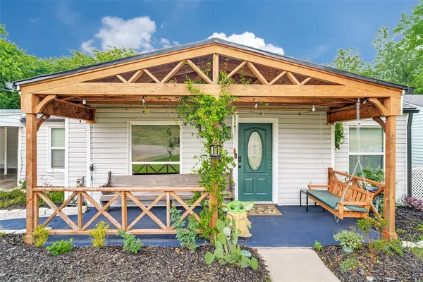 $3,000 | 809 South Lamar Street, Weatherford, TX 76086