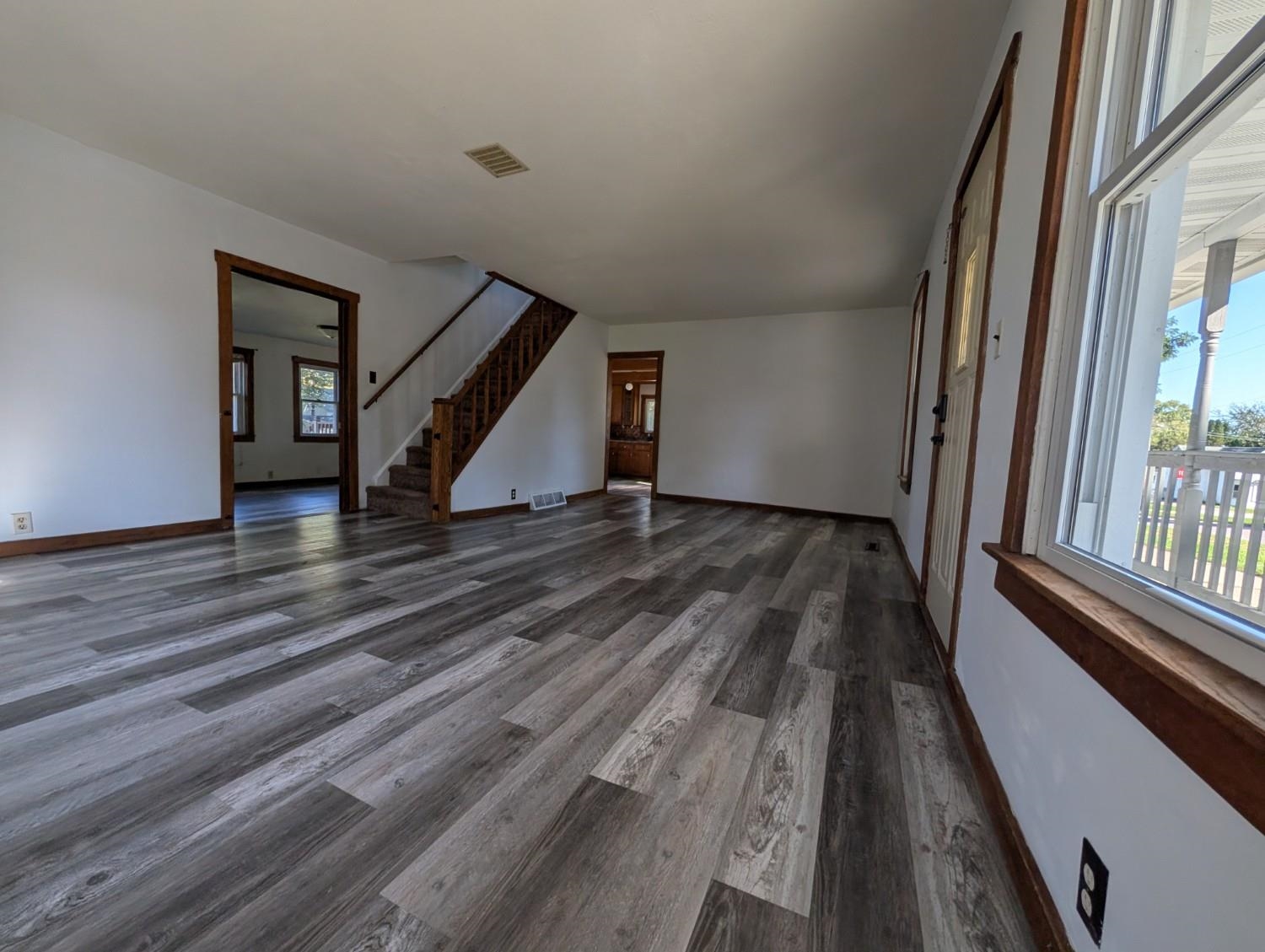 631 2nd Street Reedsburg, WI 53959 - Photo 4 of 49 Gallery Image 4