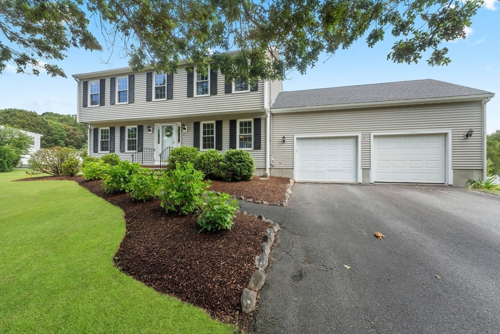 27 Bird Road Mansfield, MA 02048 - Photo 3 of 40 Gallery Image 3