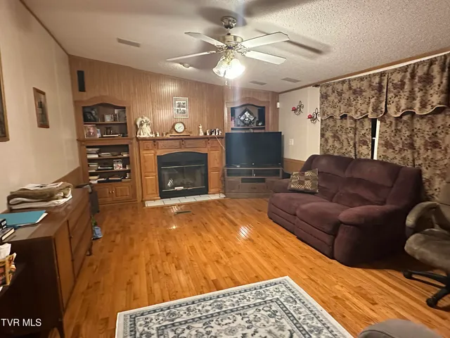 $130,000 | 3922 Tate Springs Road, Big Stone Gap, VA 24219