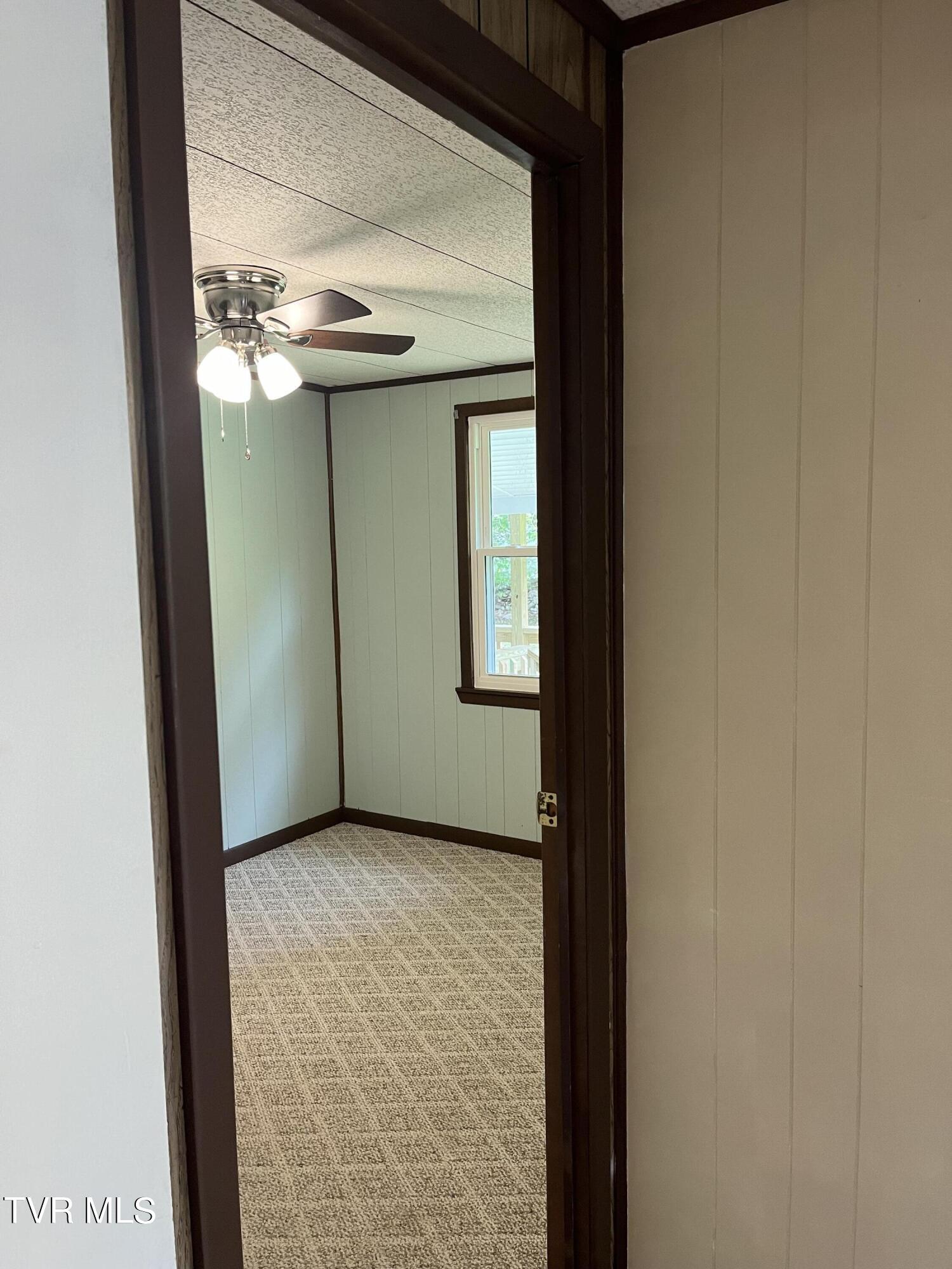 423 Dugger Holow Road Butler, TN 37640 - Photo 20 of 41 d9
