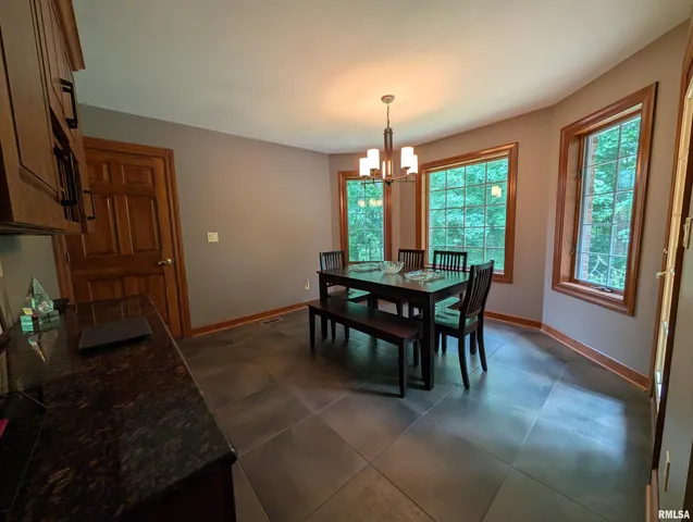 $494,000 | 1315 West Wexford Place, Peoria, IL 61615