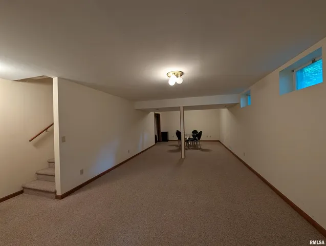 $494,000 | 1315 West Wexford Place, Peoria, IL 61615