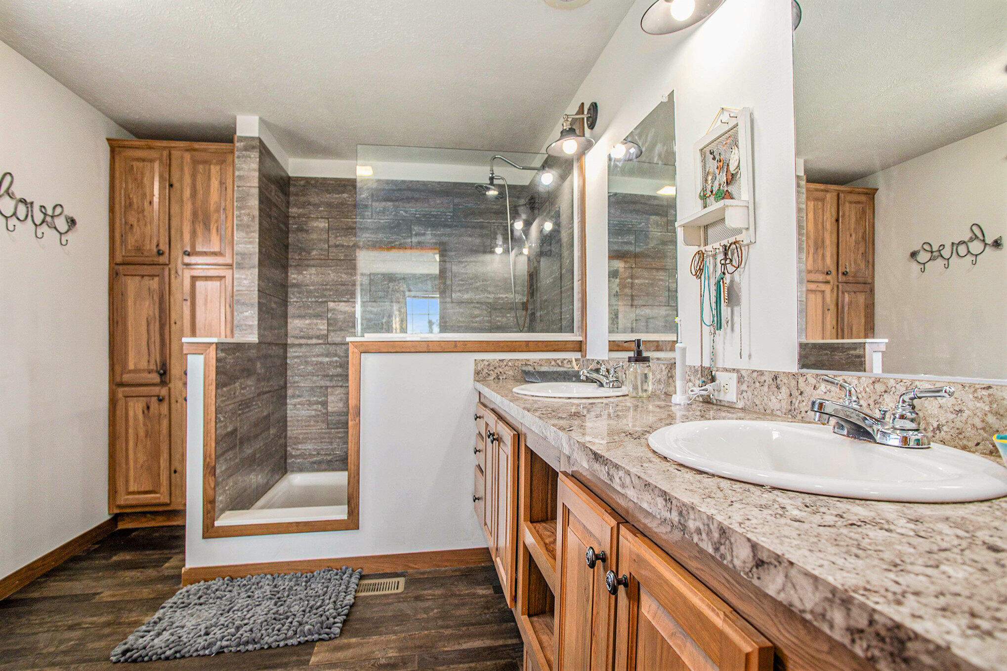208 Booth Road Bronson, MI 49028 - Photo 13 of 28 013_208_booth_rd_bronson_mi_49028_8_of_4