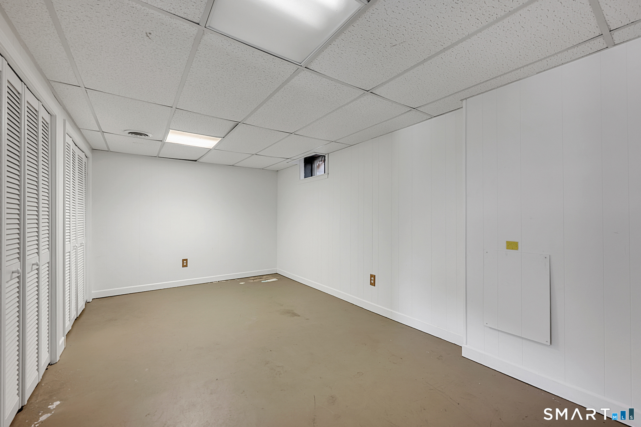 160 Brittany Farms Road, Unit F New Britain, CT 06053 - Photo 28 of 35 a view of room