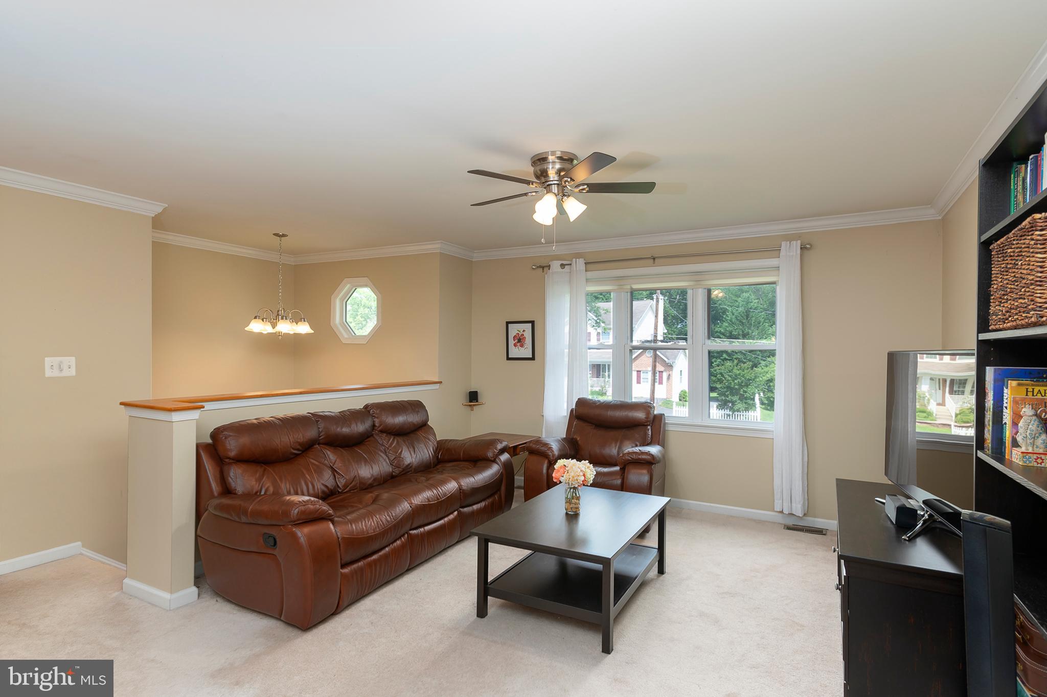 8611 Pine Tree Road Jessup, MD 20794 - Photo 4 of 30 Living Room