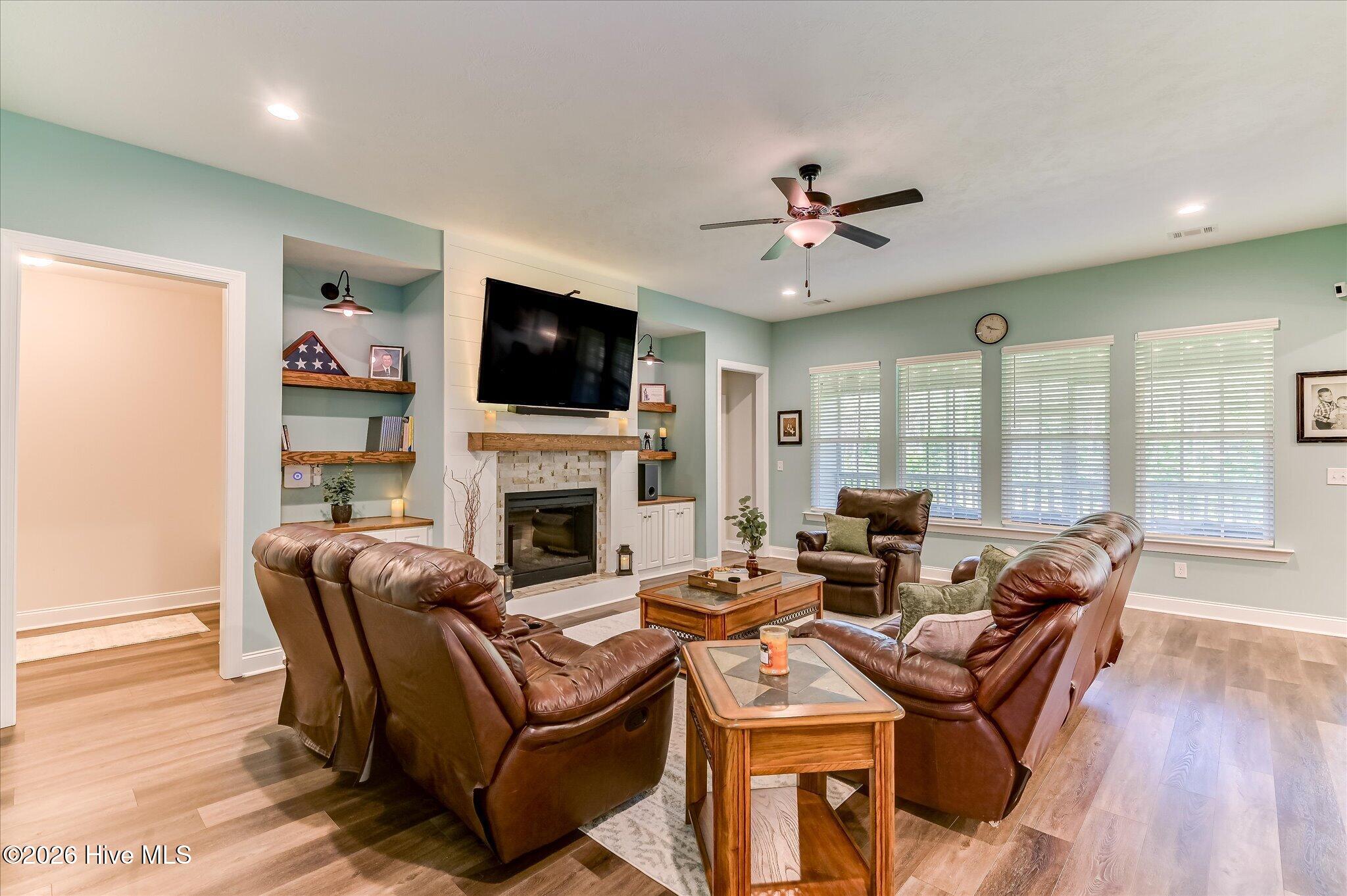 812 Knox Road Harlem, GA 30814 - Photo 6 of 24 great room w/fireplace and built in shelfs
