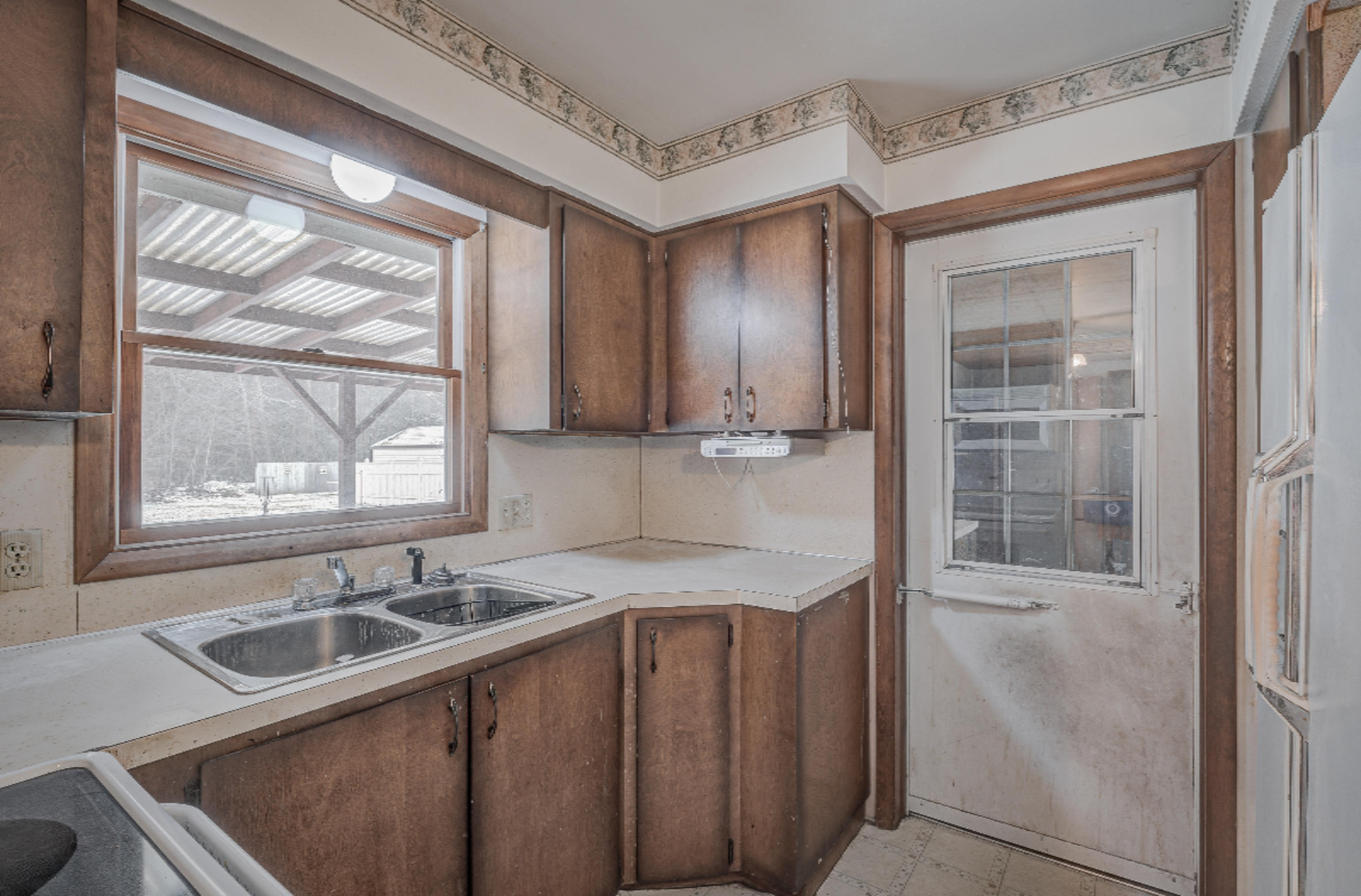 1391 Robin Road Muskegon, MI 49445 - Photo 9 of 27 Photo-19