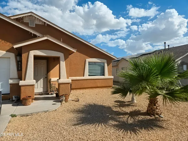 $229,000 | 949 Danny Sanchez Place, Anthony, TX 79821