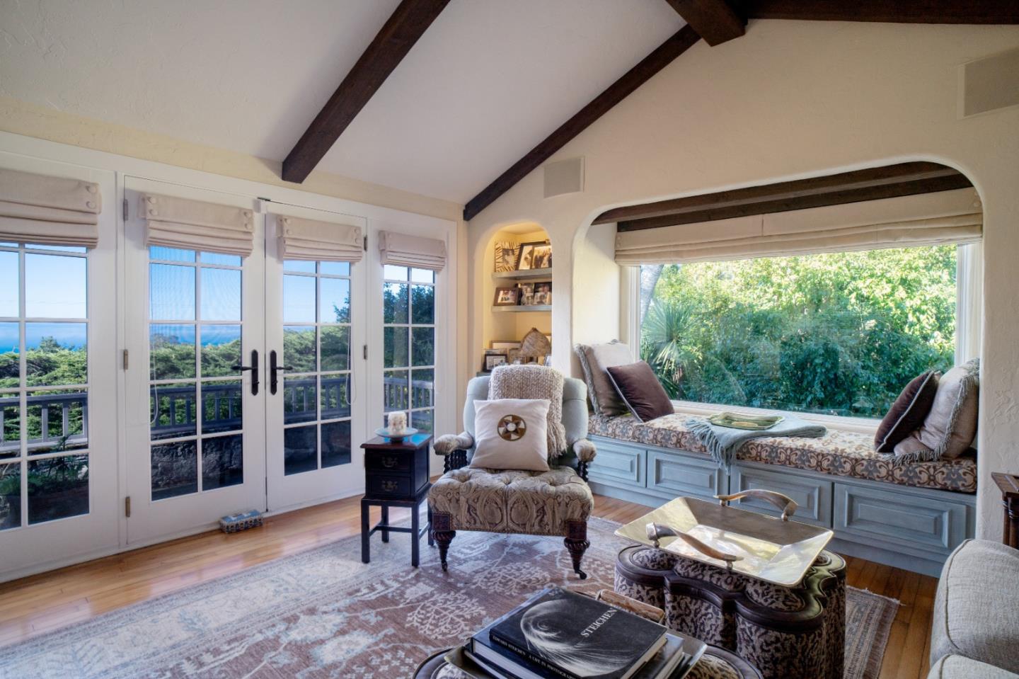 208 Upper Walden Road Carmel, CA 93923 - Photo 5 of 24 Gallery Image 5