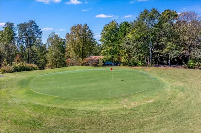 $345,000 | 410 South Hogan Drive, Westminster, SC 29693