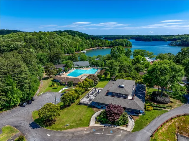 $345,000 | 410 South Hogan Drive, Westminster, SC 29693