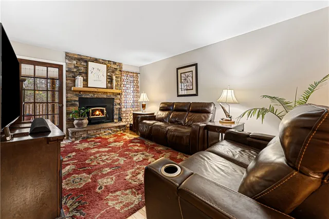 $345,000 | 410 South Hogan Drive, Westminster, SC 29693