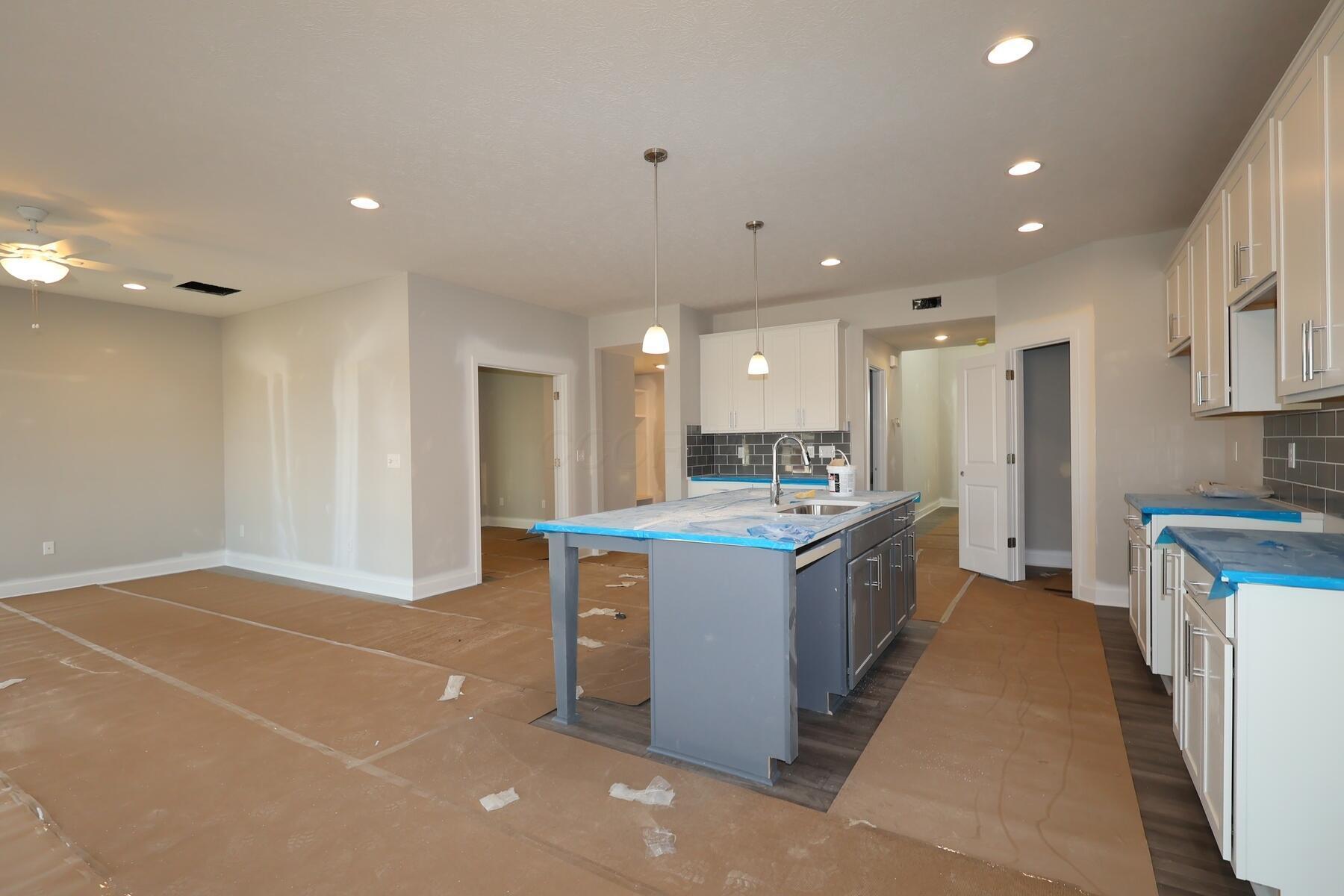 5703 Valleydale Road Powell, OH 43065 - Photo 4 of 16 Kitchen