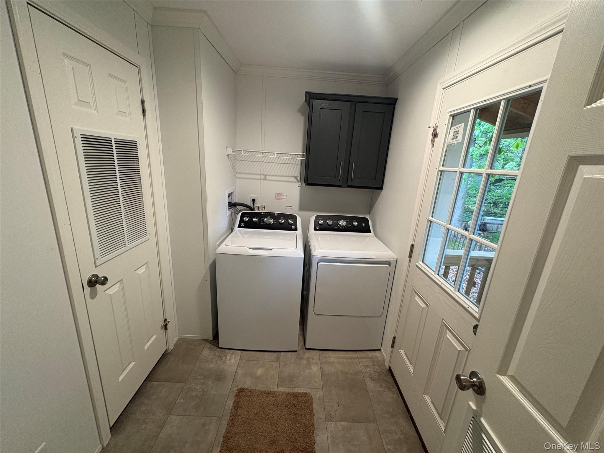 40 4th Street Godeffroy, NY 12729 - Photo 8 of 17 Dedicated laundry room with washer and dryer included.