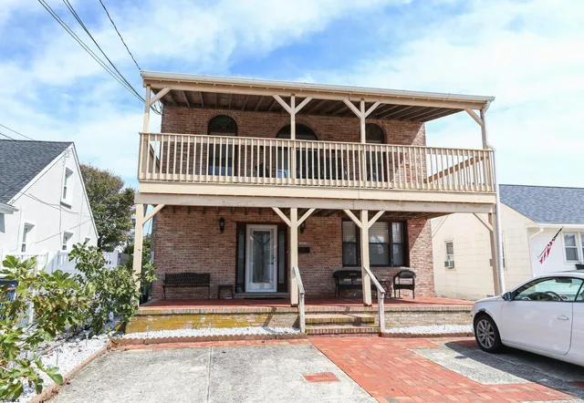 a view of a building with entryway