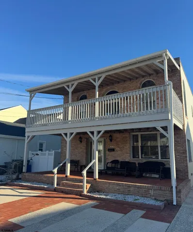 a view of a building with entryway