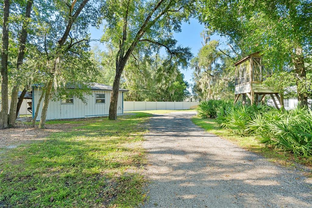 1460 Lake Markham Road Sanford, FL 32771 - Photo 5 of 27