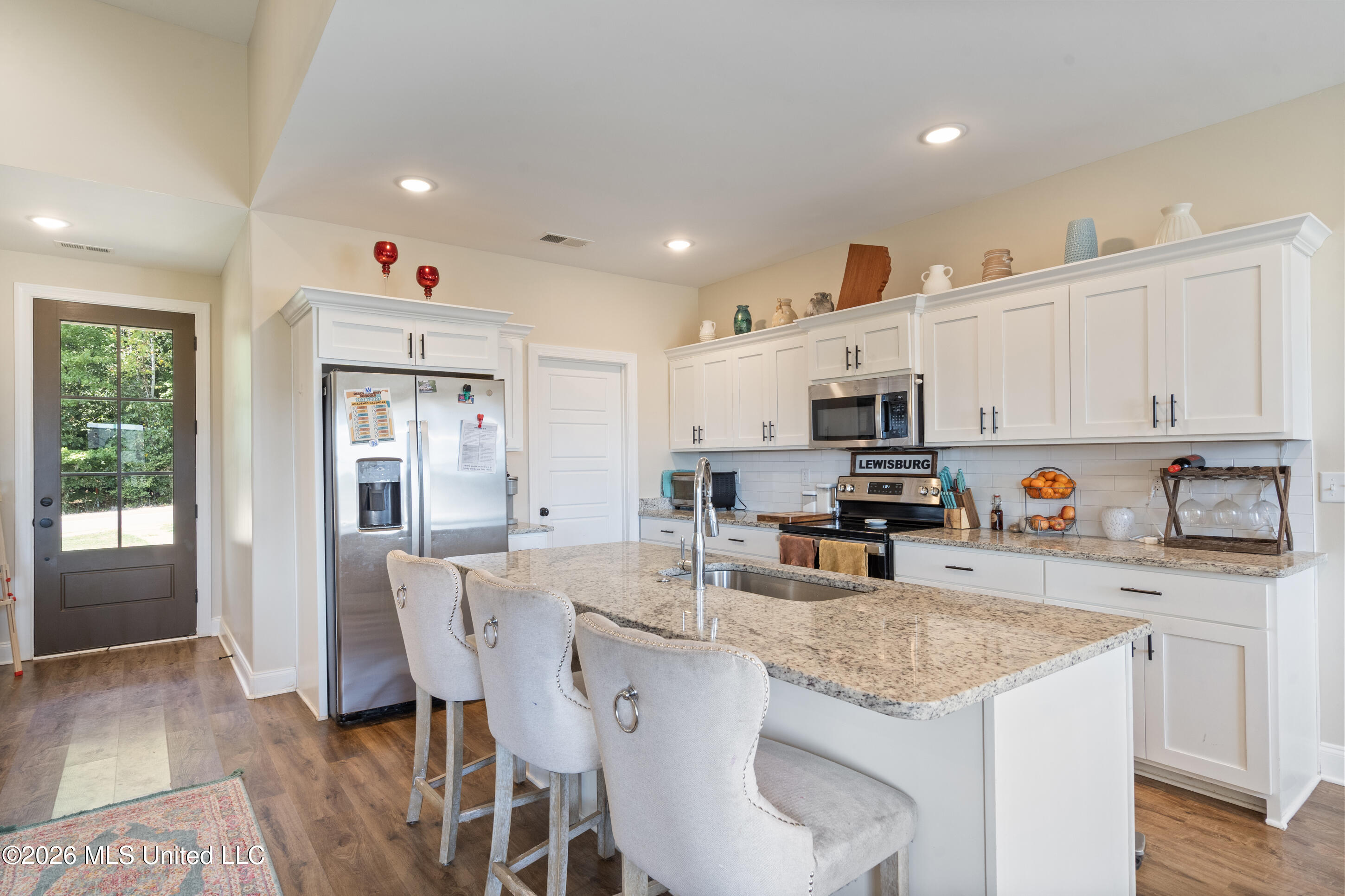 2112 Laughter Road Nesbit, MS 38651 - Photo 3 of 31 Open kitchen