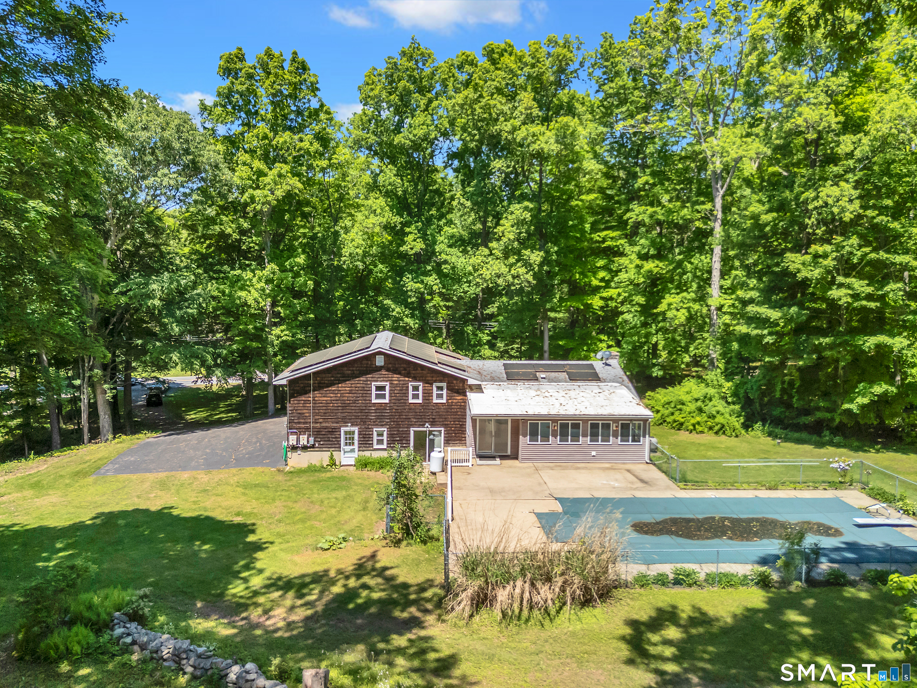 51 Norwich Road Salem, CT 06420 - Photo 5 of 40
