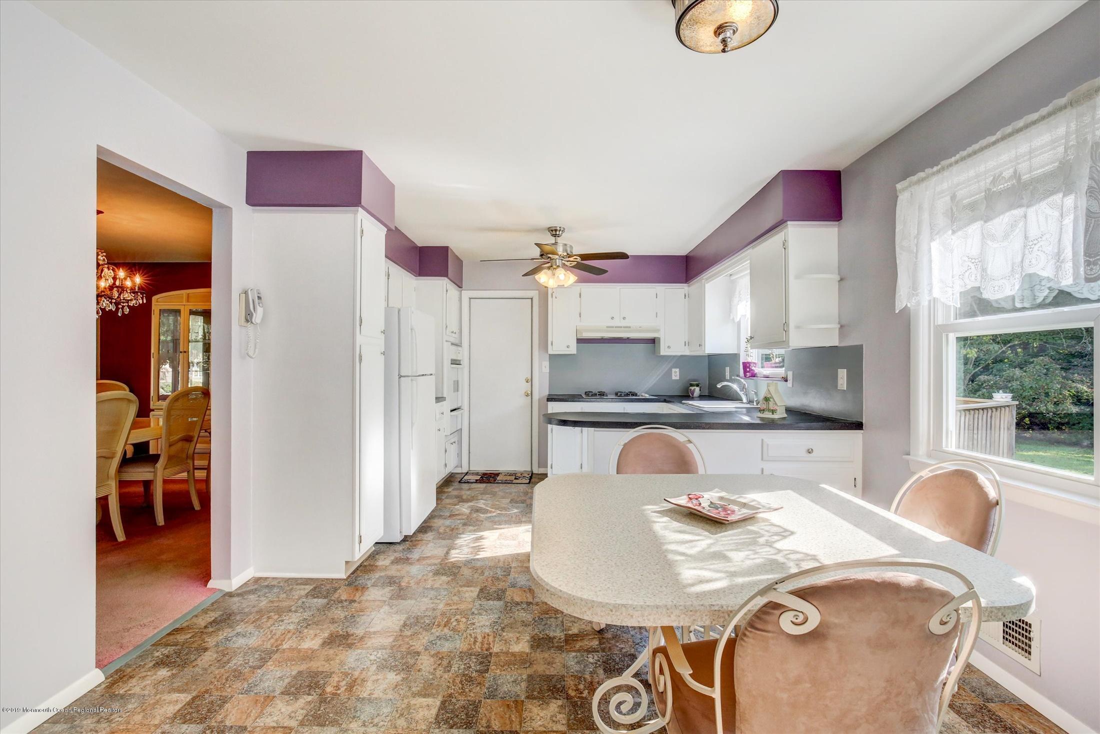 3 Prince William Road Morganville, NJ 07751 - Photo 10 of 32 10-Kitchen