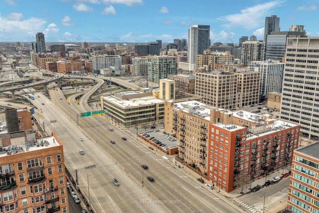 420 South Clinton Street, Unit 803A Chicago, IL 60607 - Photo 5 of 30 Gallery Image 5