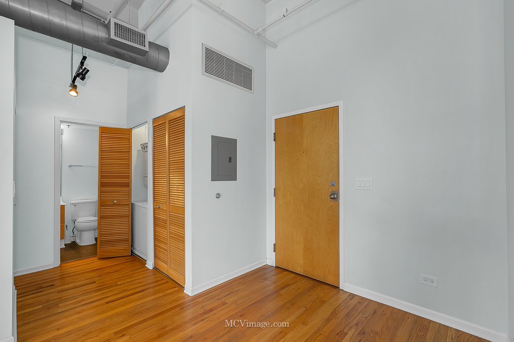 420 South Clinton Street, Unit 803A Chicago, IL 60607 - Photo 7 of 30 Gallery Image 7