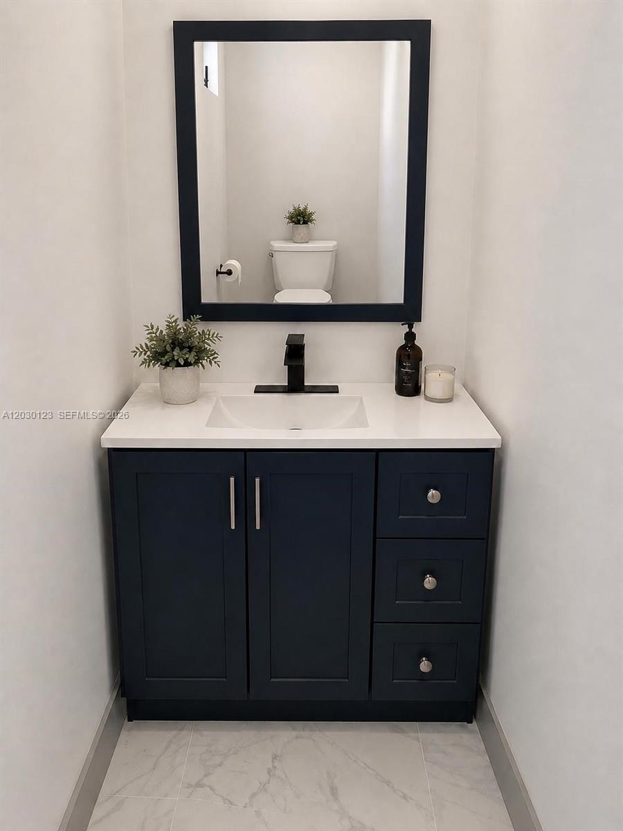 3000 Nelson Road North Cape Coral, FL 33993 - Photo 12 of 14 Baño No 3