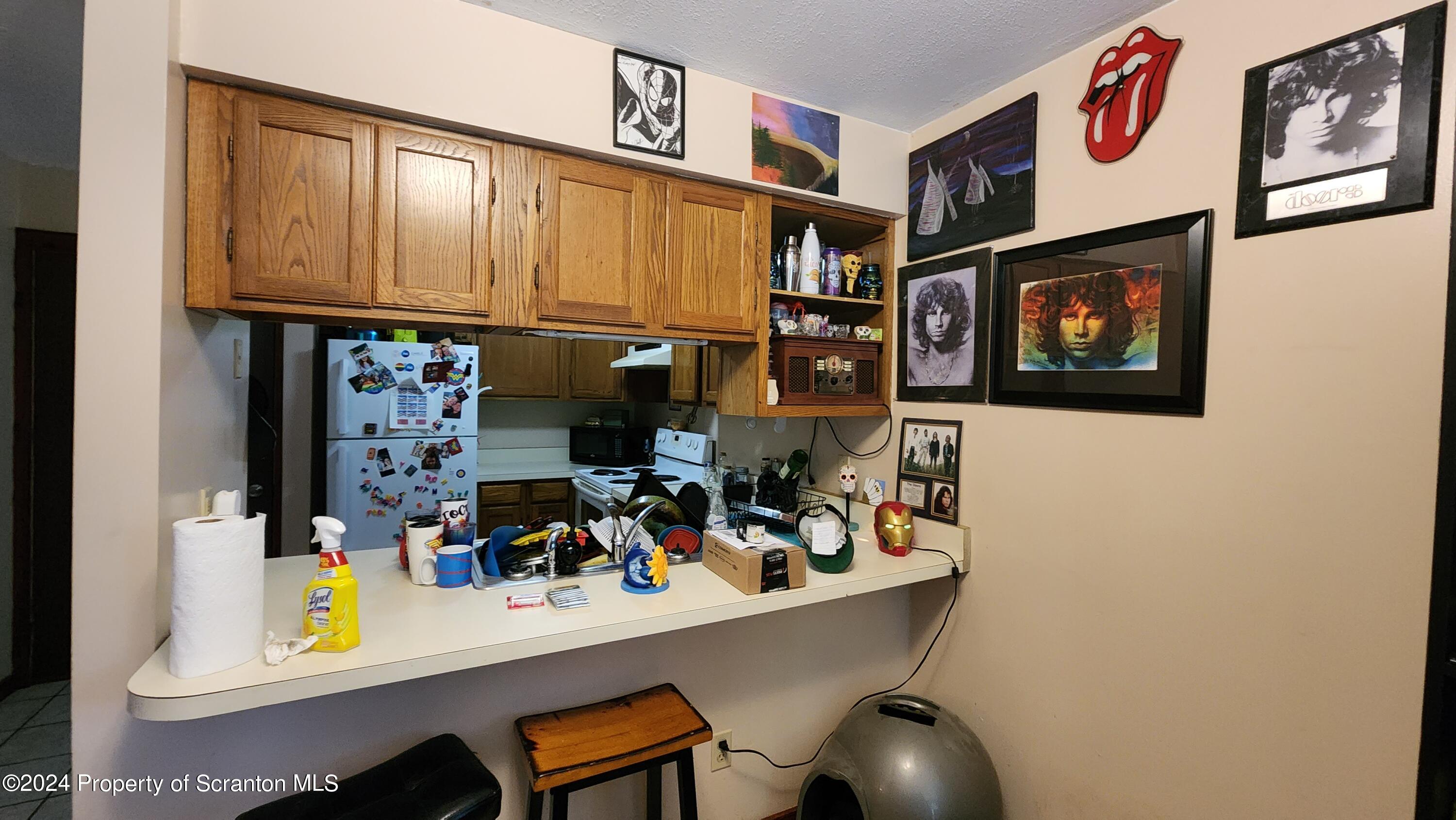 633 Meshopany Ridge Road Meshoppen, PA 18630 - Photo 13 of 41 a room with musical instruments