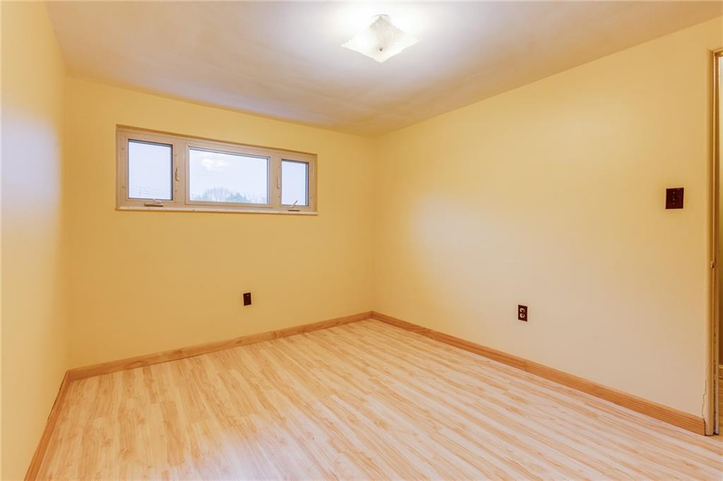 193 Goldsmith Road Pittsburgh, PA 15237 - Photo 26 of 42 Large bedroom located on the 2nd floor.